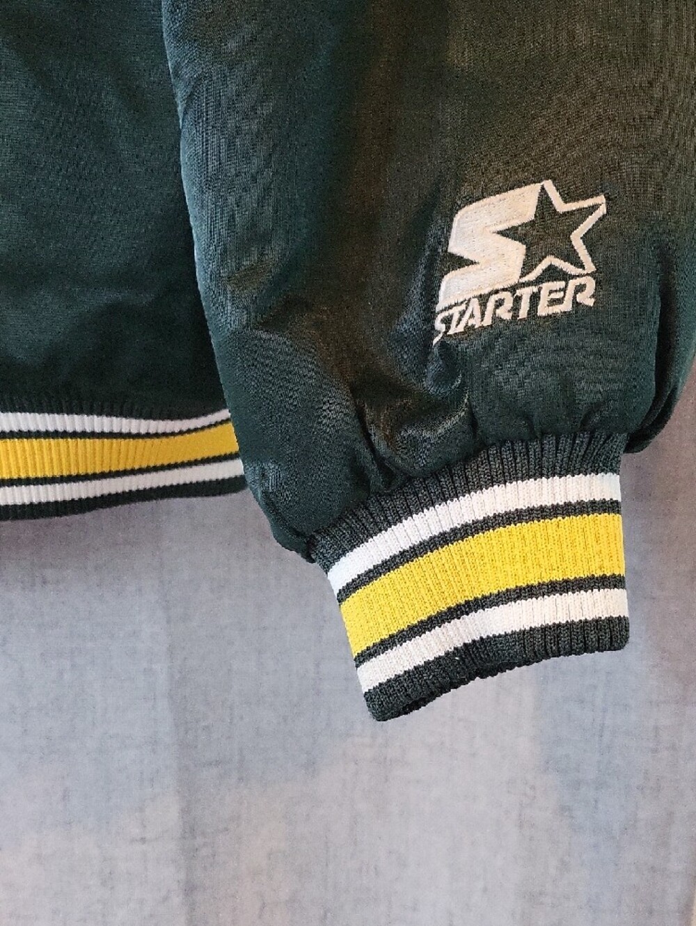 Vintage Starter Oaklands Green and Yellow Athletics Satin Jacket - Picture 5 of 7